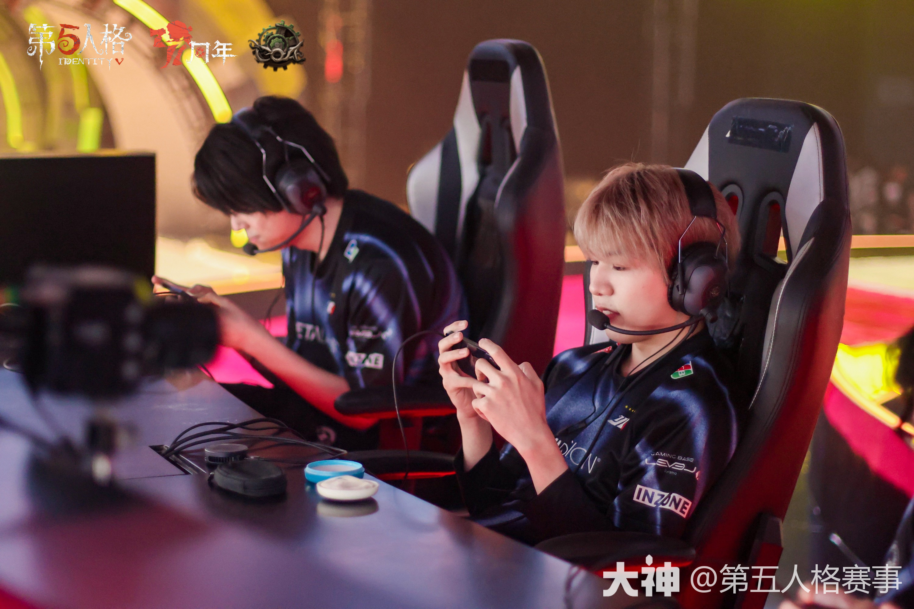 TL鏖战SHR,Peanut线上压制力十足宿敌对决四强赛,成为赛场最大亮点 TL鏖战SHR,Peanut线上压制力十足宿敌对决四强赛,成为赛场最大亮点