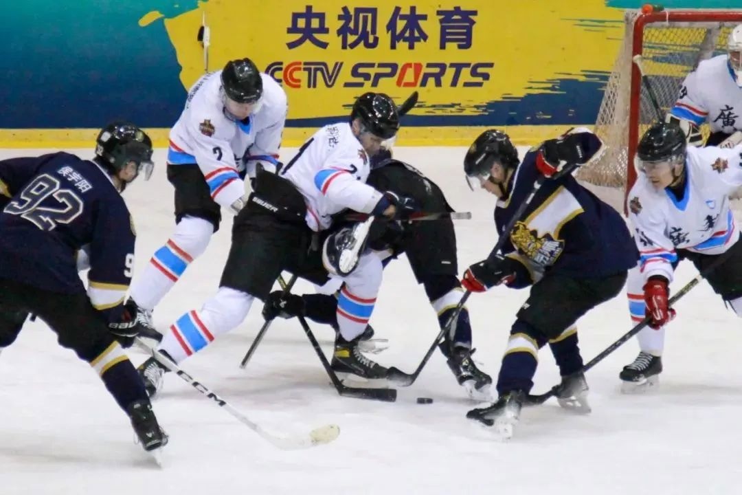 包含冰球总决赛即将打响,冠军归属成谜的词条 包含冰球总决赛即将打响,冠军归属成谜的词条